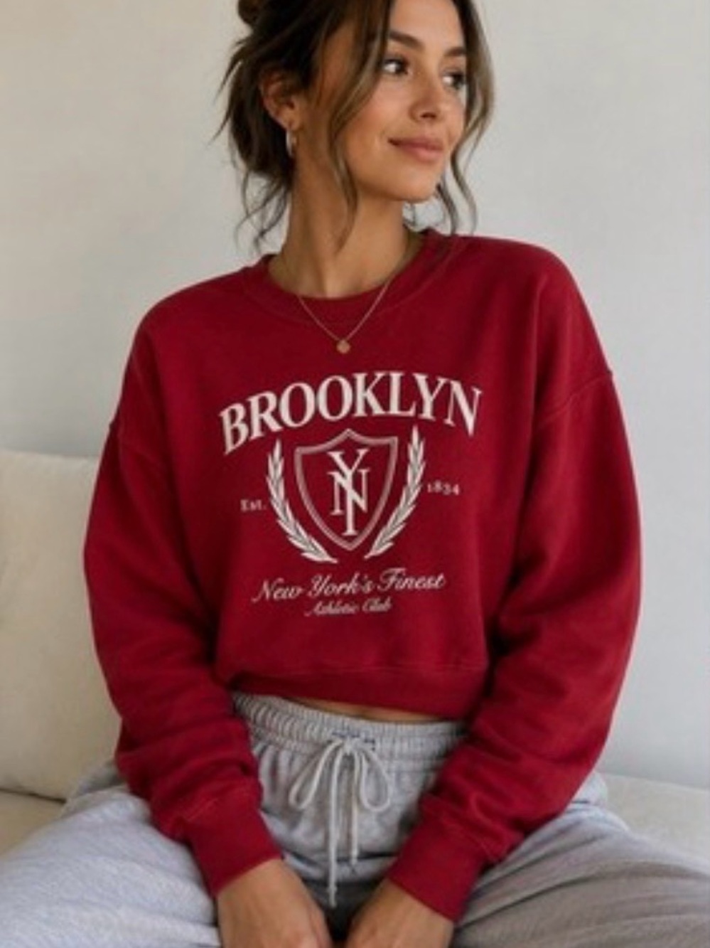 ❥𝗢𝗟𝗗 𝗡𝗔𝗩𝗬: Women's Brooklyn Graphic Sweatshirt - Red